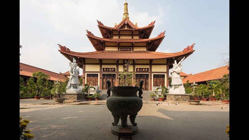 Địa điểm du lịch tâm linh - Chùa Huệ Nghiêm
